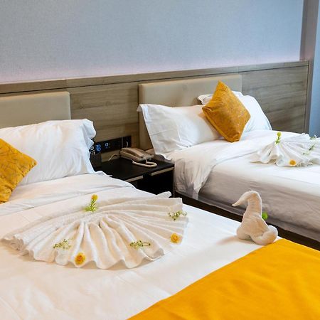 G.C Royal Hotel Accra Room photo